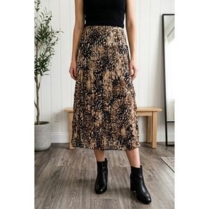 Chicos Animal Print Sheer Crinkle Boho Midi Skirt Elastic Waistband Size 1 U.S M